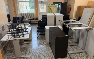 VRIJEDNA DONACIJA UREDSKOG NAMJEŠTAJA I PRIBORA